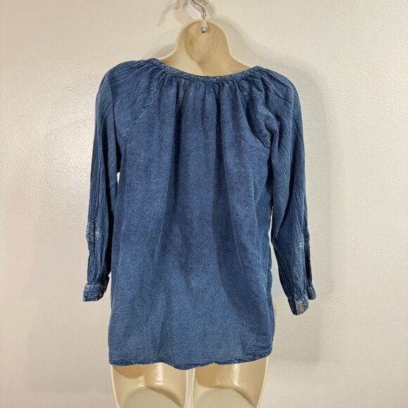 Vintage 90s North Style Denim Chambray Shirt M Mineral Wash Embroidered Western - Picture 4 of 8